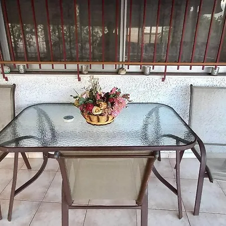 Andreas House بيت للعطل *